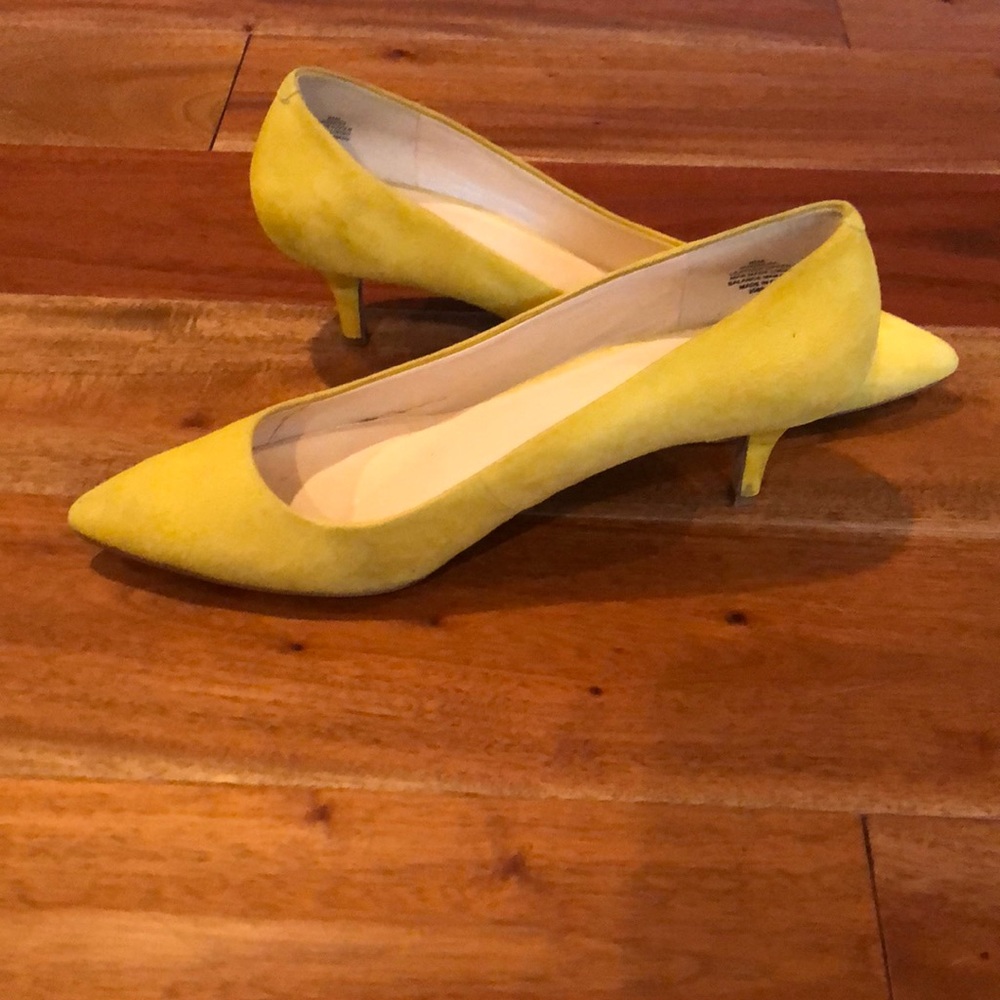 NW ‘Xeena’ yellow kitten heel